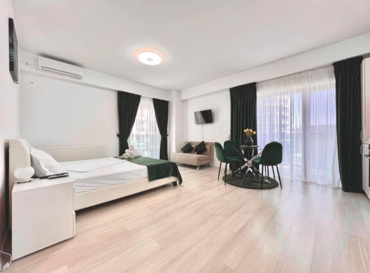 Luxury Alice Studio Navodari Luaran gambar