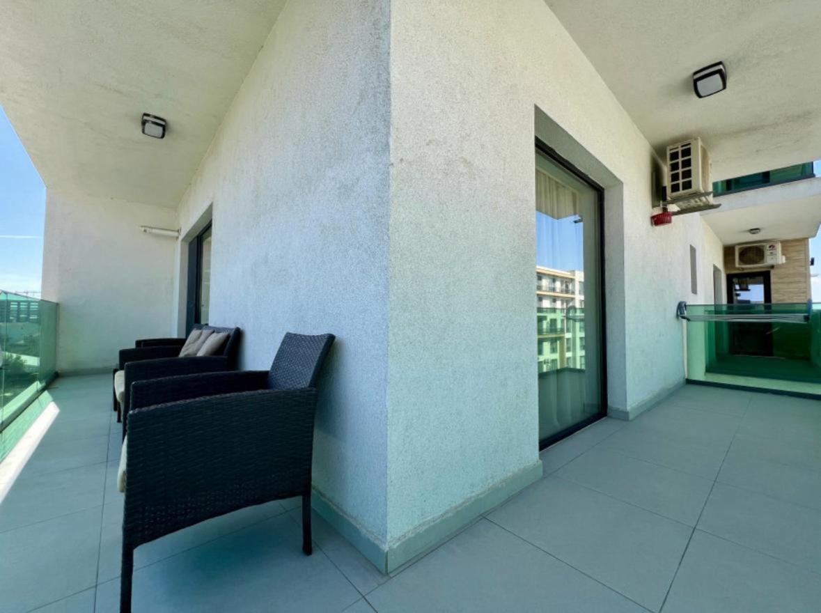Luxury Alice Studio Navodari Luaran gambar