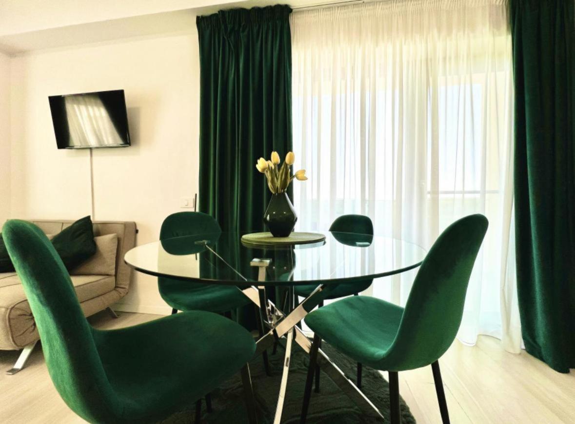 Luxury Alice Studio Navodari Luaran gambar